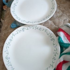 CORELLE COUNTRY COTTAGE SET OF 2 DINNER PLATES  USED Condition